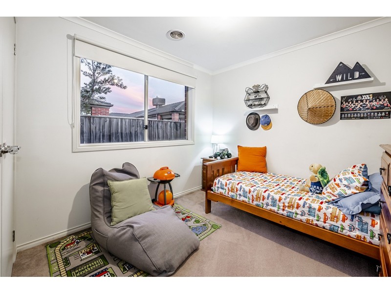 51 Banfield Place, Lyndhurst VIC 3975