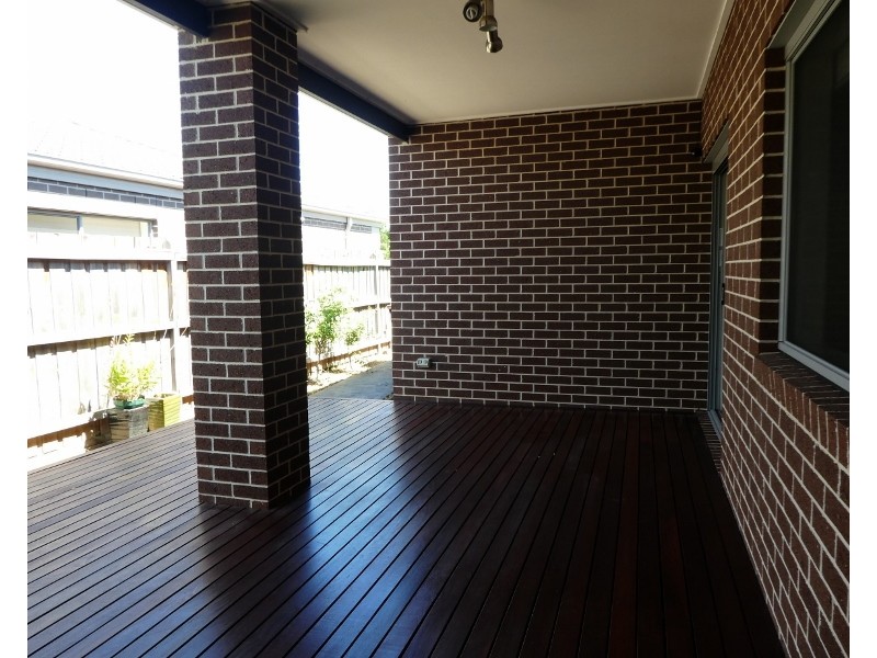 17 Kess Grove, Lyndhurst VIC 3975