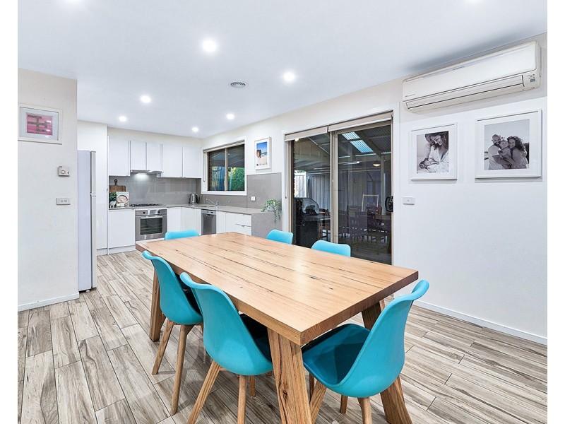 8 Faith Court, Cranbourne West VIC 3977