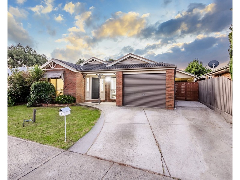 8 Faith Court, Cranbourne West VIC 3977