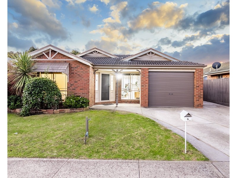 8 Faith Court, Cranbourne West VIC 3977