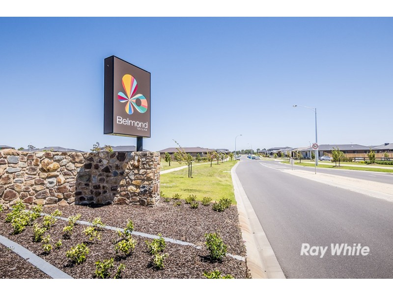 9 Highclere Drive, Clyde VIC 3978