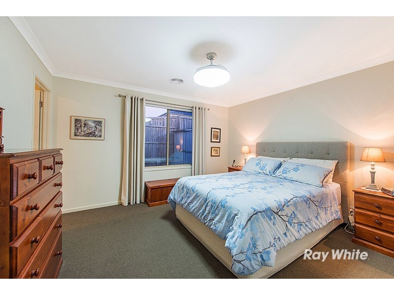 32 Merritt Avenue, Cranbourne West VIC 3977