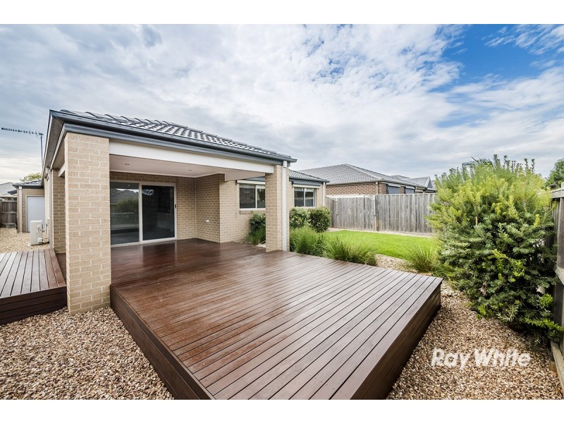 7 Hayton Park Boulevard, Cranbourne West VIC 3977