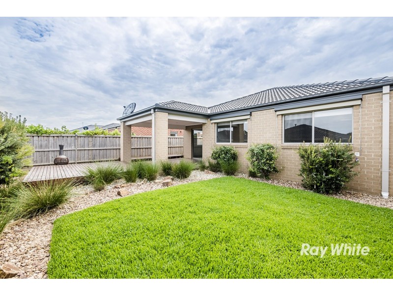 7 Hayton Park Boulevard, Cranbourne West VIC 3977