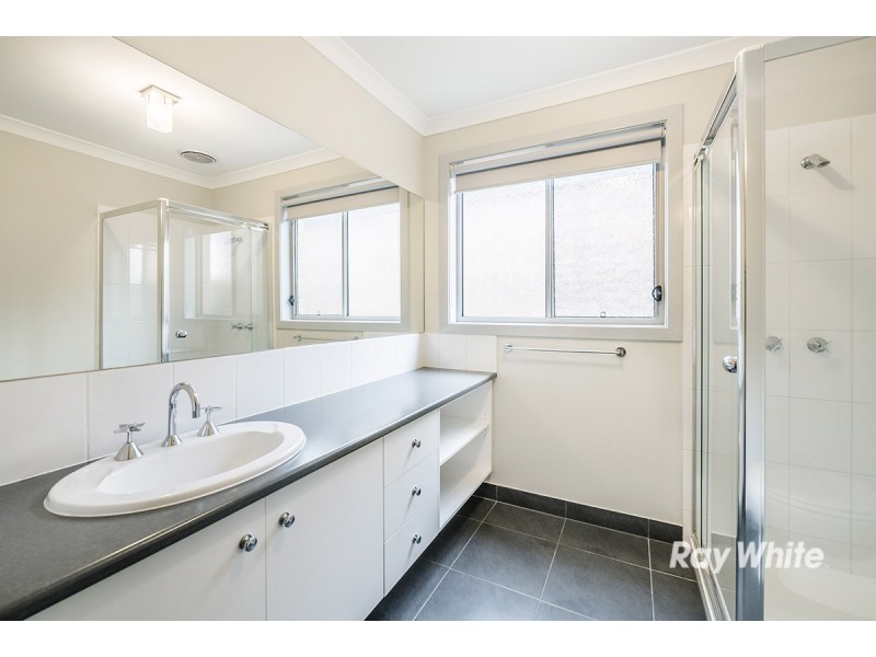 7 Hayton Park Boulevard, Cranbourne West VIC 3977