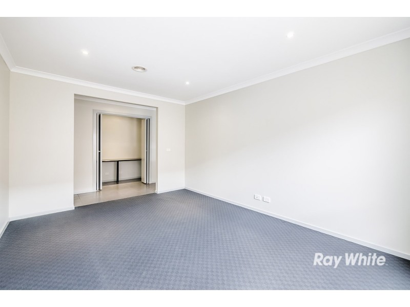 7 Hayton Park Boulevard, Cranbourne West VIC 3977