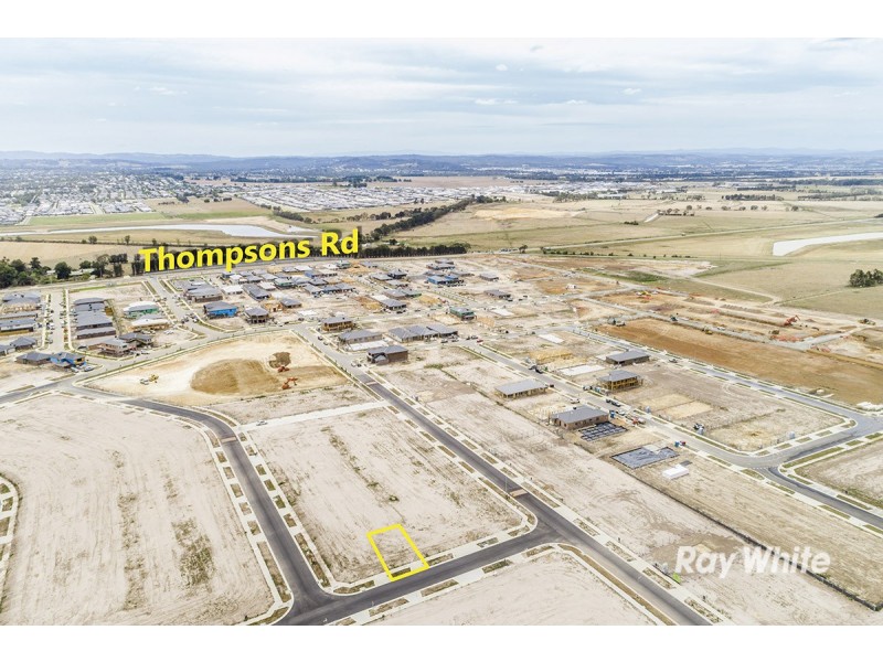 7 Serengeti Street, Clyde North VIC 3978