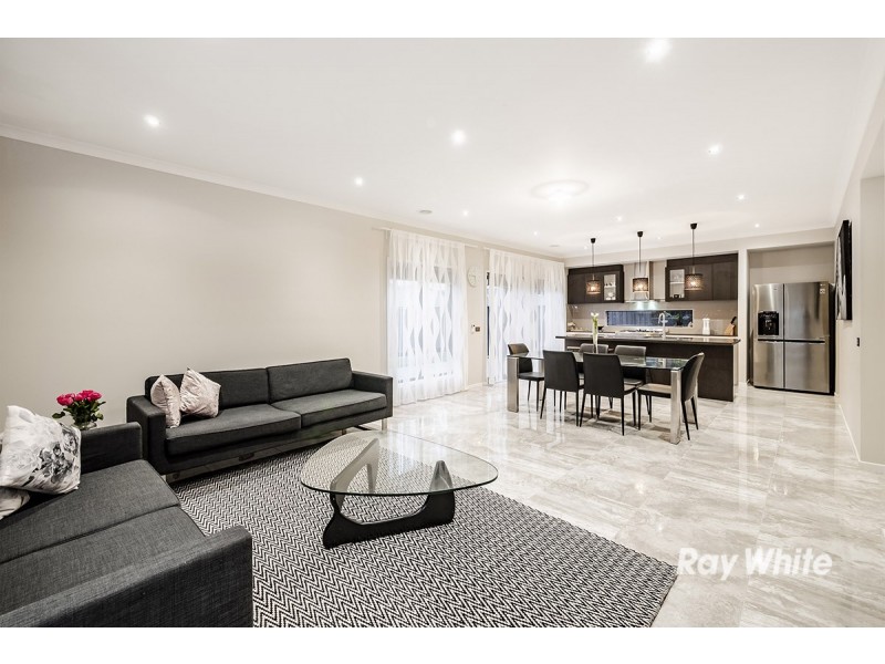 47 Belcam Circuit, Clyde North VIC 3978