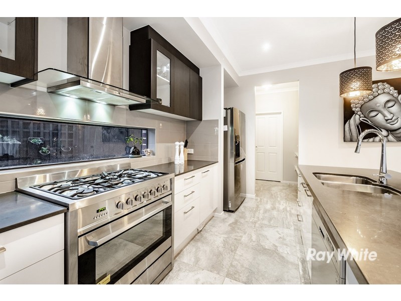 47 Belcam Circuit, Clyde North VIC 3978