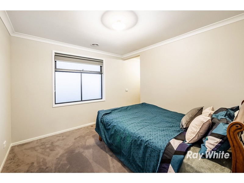 47 Belcam Circuit, Clyde North VIC 3978