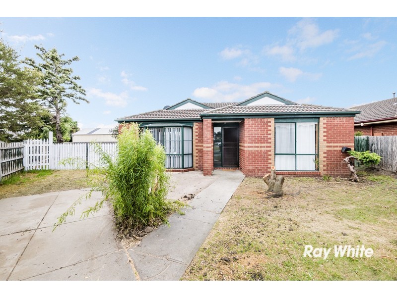 4 Curnow Court, Cranbourne West VIC 3977