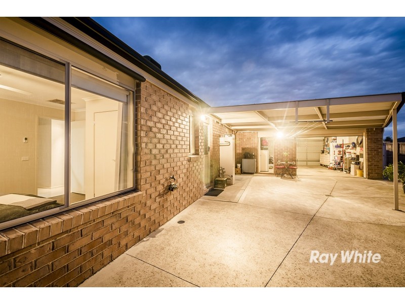88 Pepperbush Circuit, Cranbourne VIC 3977