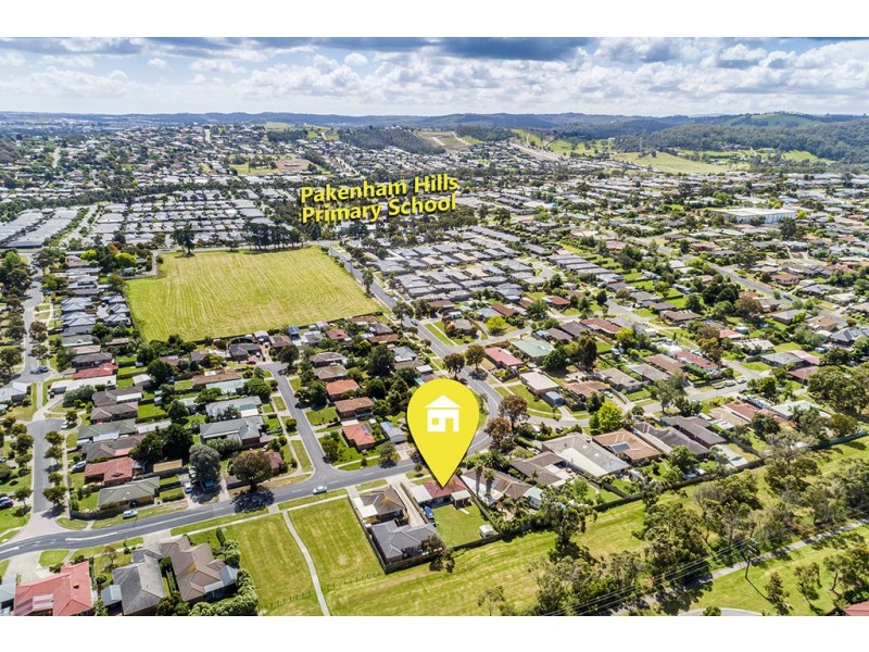 64 Murphy Road, Pakenham VIC 3810