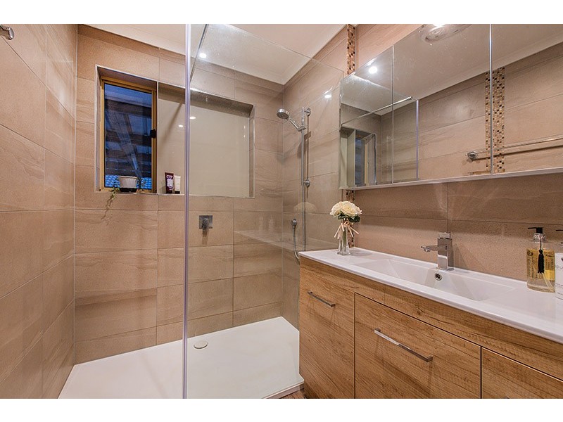 64 Murphy Road, Pakenham VIC 3810