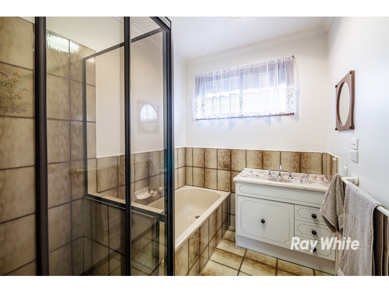 2 Curtis Court, Cranbourne VIC 3977