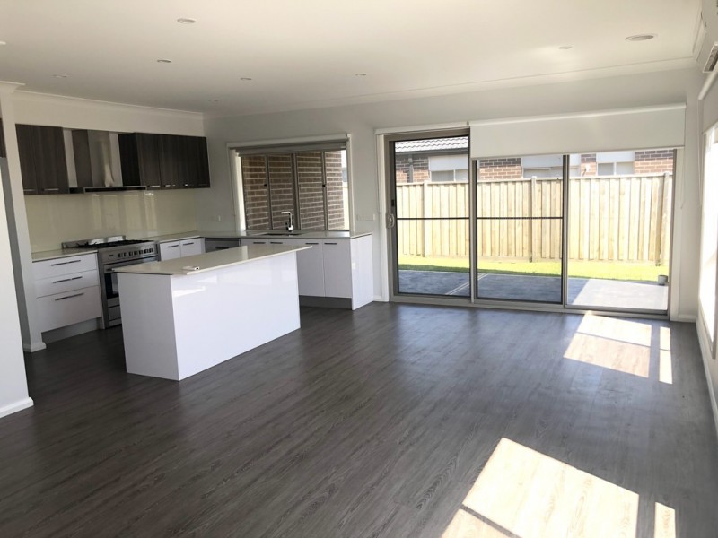 13 Rowling Drive, Officer VIC 3809