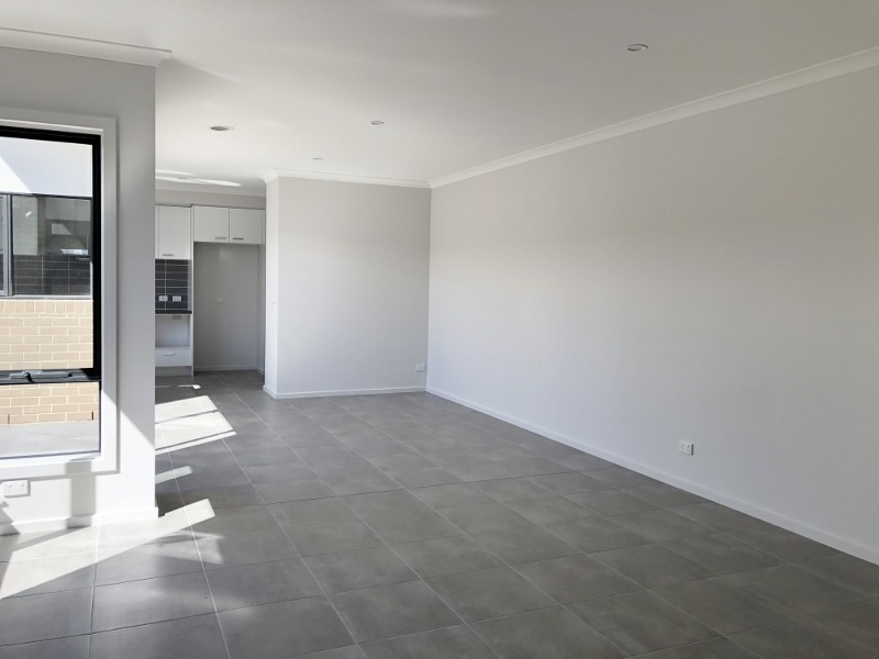 200 Wheelers Park Drive, Cranbourne North VIC 3977