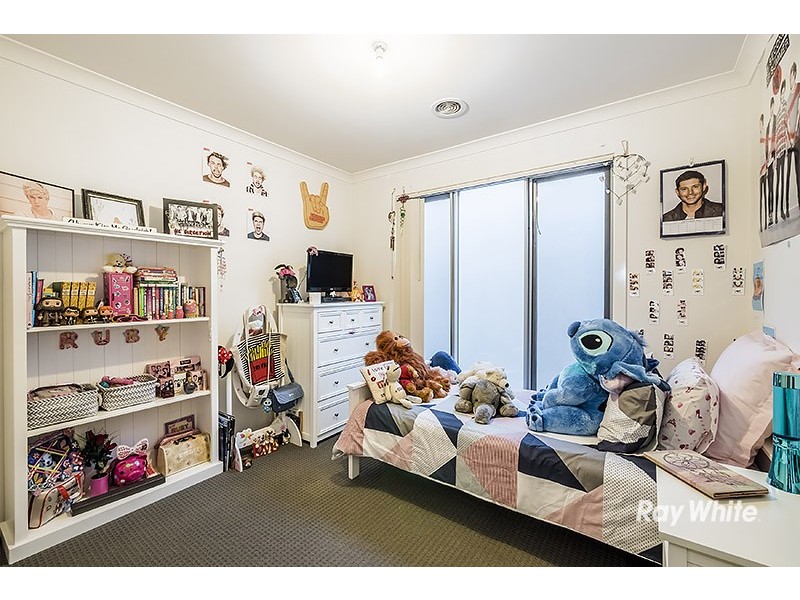 14 Nokota Lane, Clyde North VIC 3978