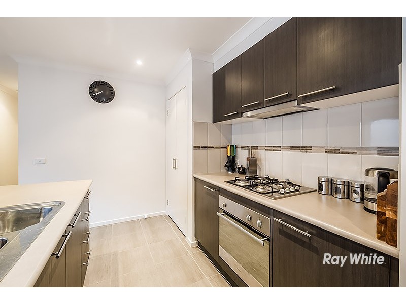 14 Nokota Lane, Clyde North VIC 3978