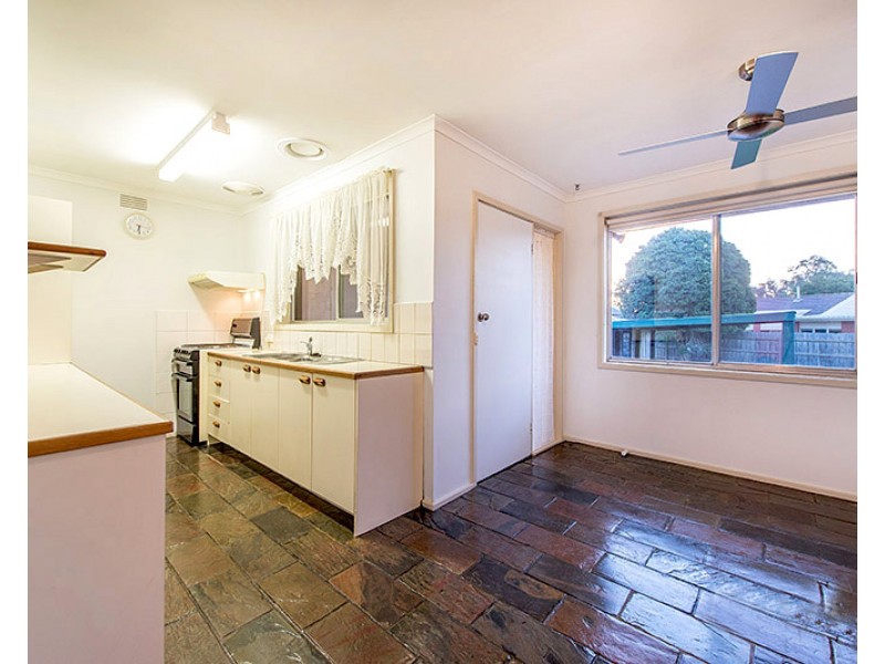 19 Hallam Road, Hampton Park VIC 3976