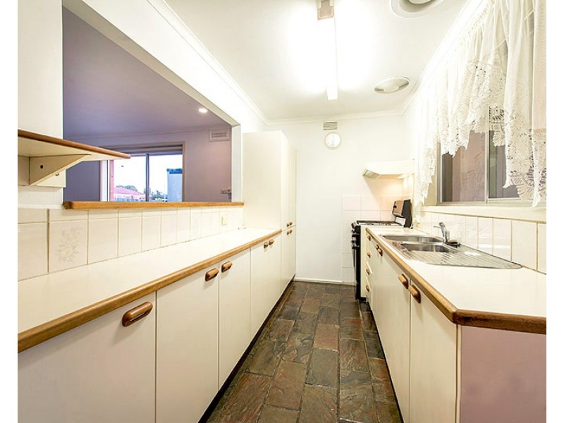 19 Hallam Road, Hampton Park VIC 3976