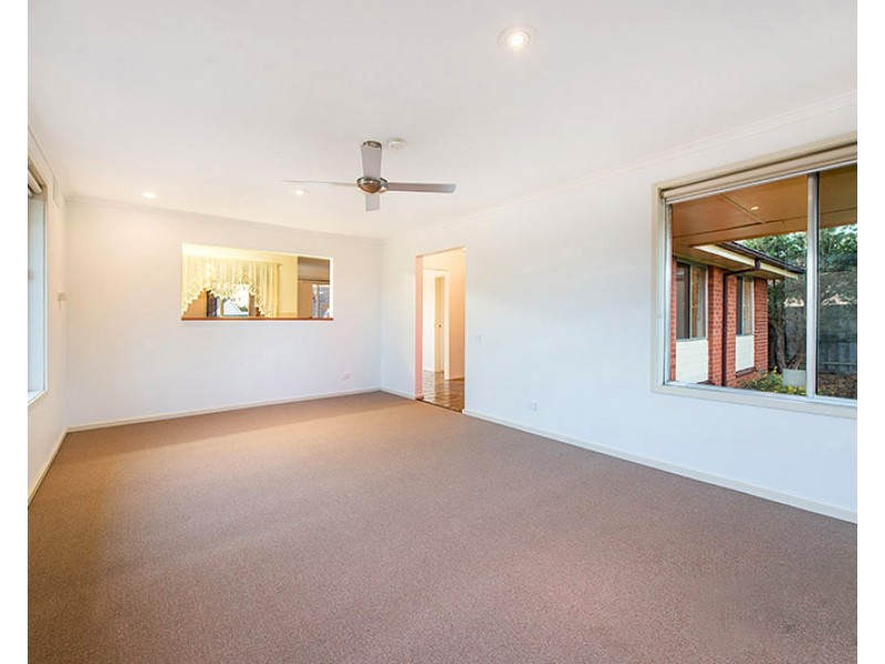 19 Hallam Road, Hampton Park VIC 3976
