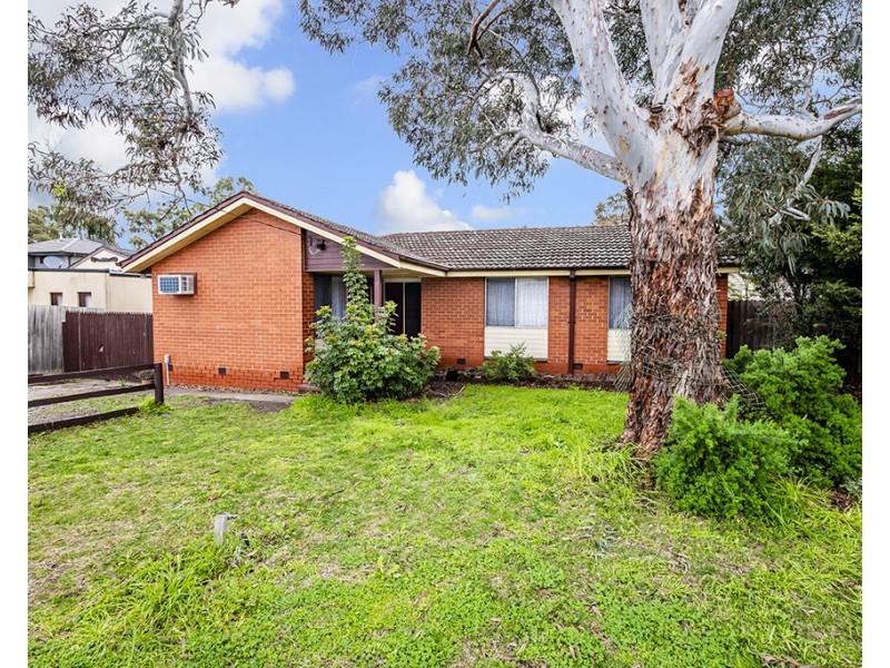 19 Hallam Road, Hampton Park VIC 3976
