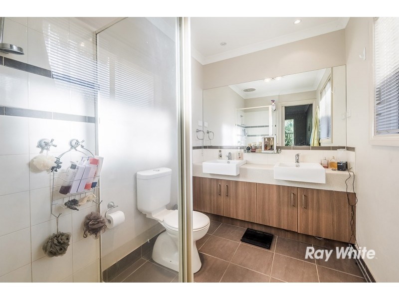 53 Donohue Street, Cranbourne East VIC 3977