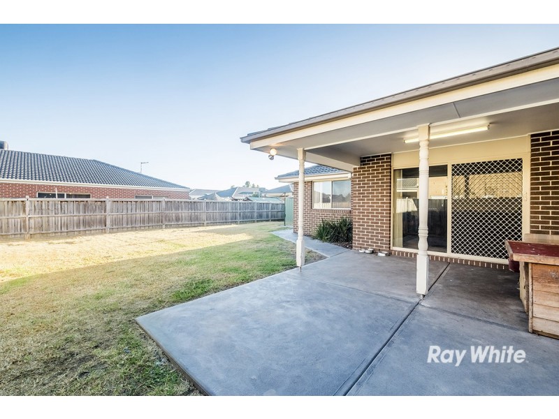53 Donohue Street, Cranbourne East VIC 3977
