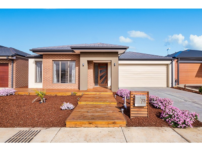 73 Quarters Boulevard, Cranbourne West VIC 3977