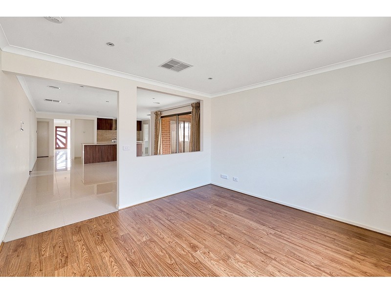 73 Quarters Boulevard, Cranbourne West VIC 3977