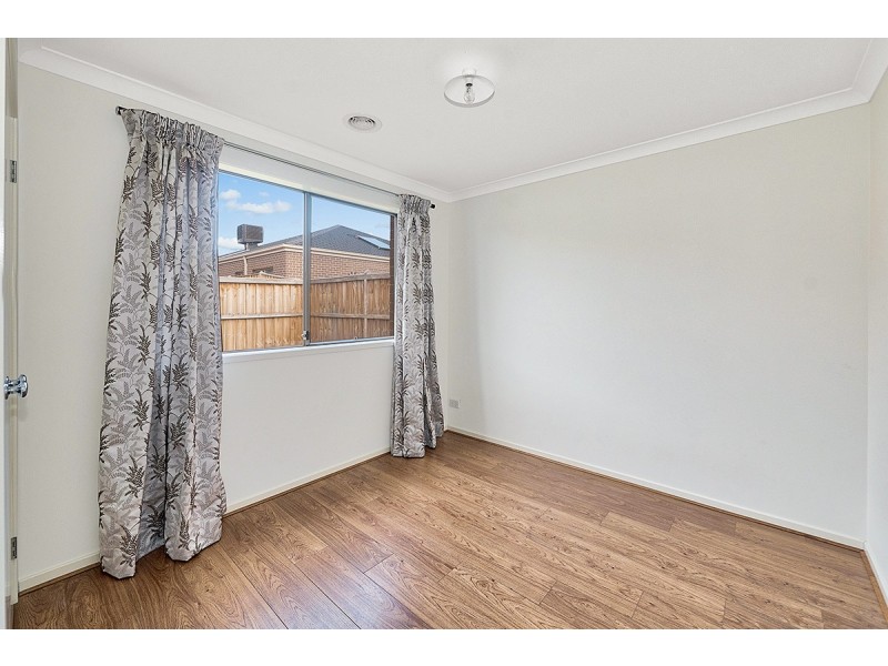 73 Quarters Boulevard, Cranbourne West VIC 3977