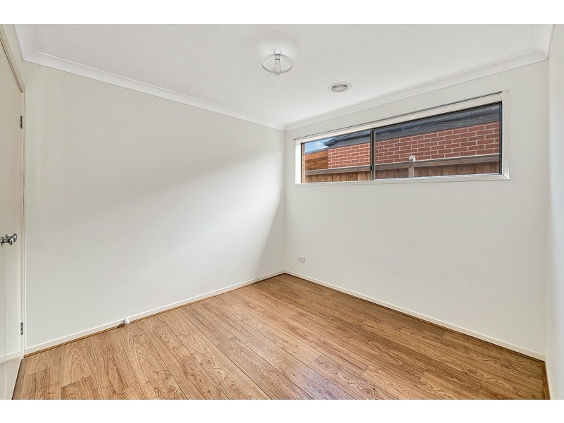 73 Quarters Boulevard, Cranbourne West VIC 3977