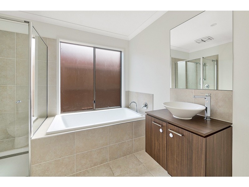 73 Quarters Boulevard, Cranbourne West VIC 3977