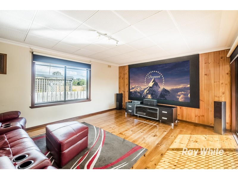 32 Roberts Road, Cranbourne VIC 3977