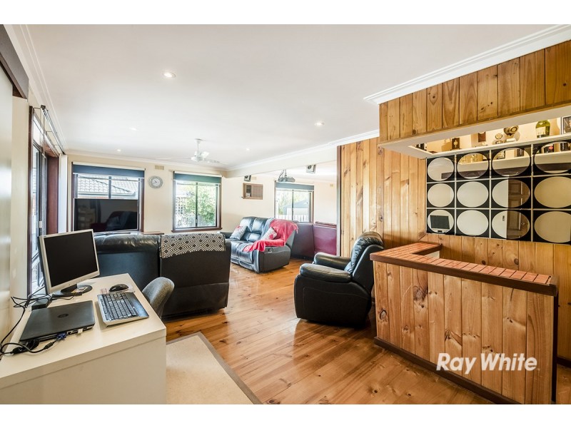 32 Roberts Road, Cranbourne VIC 3977