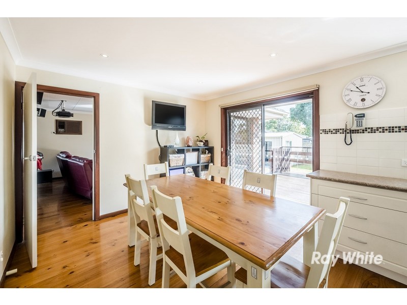 32 Roberts Road, Cranbourne VIC 3977