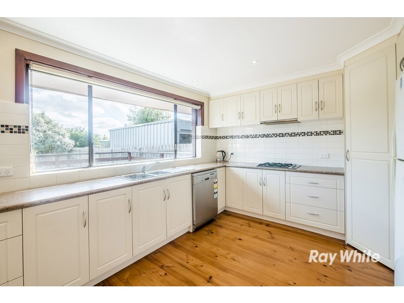 32 Roberts Road, Cranbourne VIC 3977