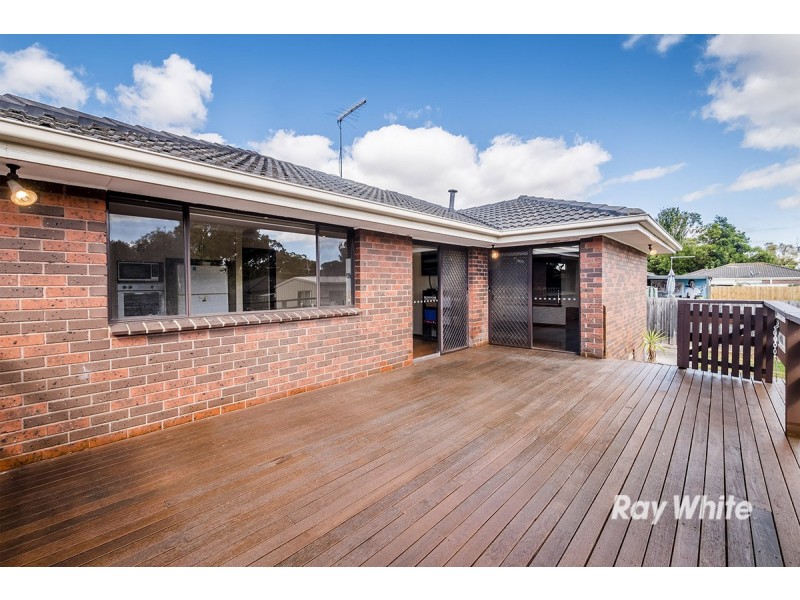 32 Roberts Road, Cranbourne VIC 3977