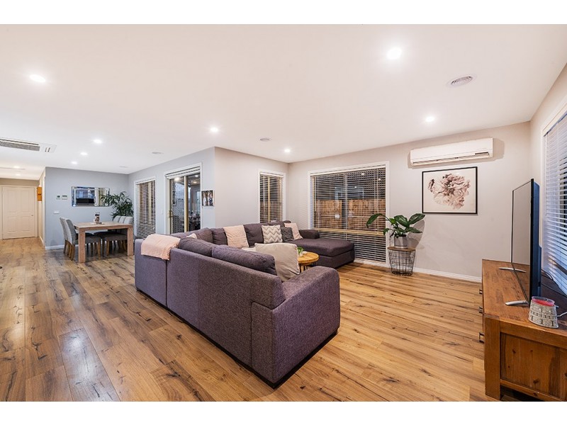 79 Raisell Road, Cranbourne West VIC 3977