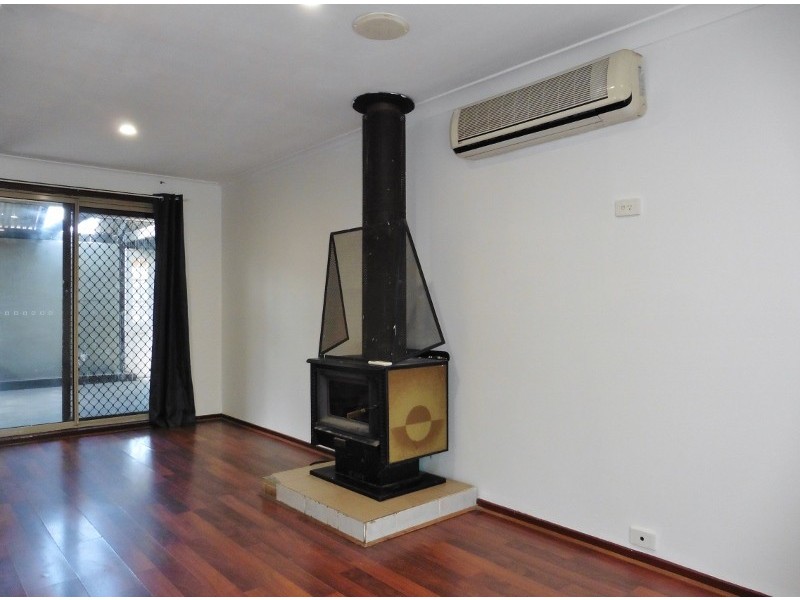 14 Ferncroft Court, Cranbourne North VIC 3977