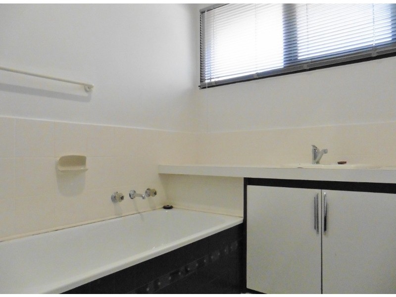 14 Ferncroft Court, Cranbourne North VIC 3977