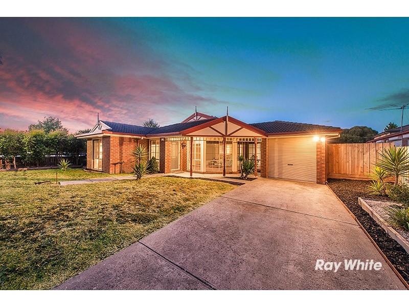 10 Burgan Court, Cranbourne West VIC 3977