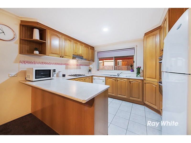 10 Burgan Court, Cranbourne West VIC 3977