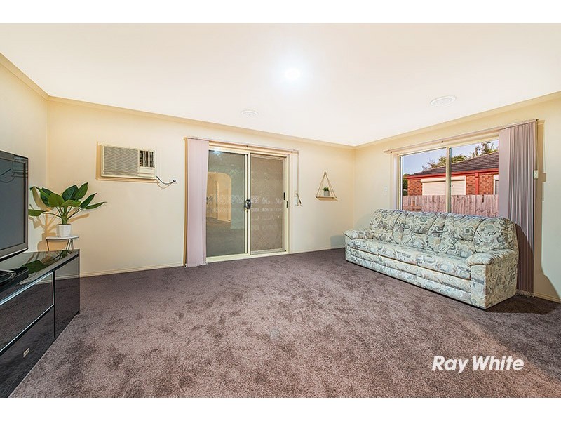 10 Burgan Court, Cranbourne West VIC 3977