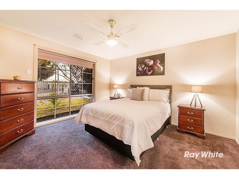 10 Burgan Court, Cranbourne West VIC 3977