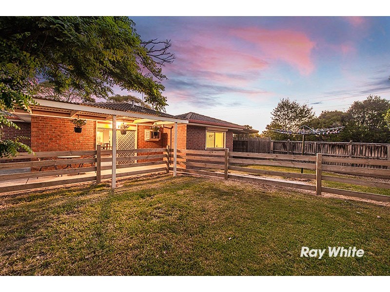 10 Burgan Court, Cranbourne West VIC 3977