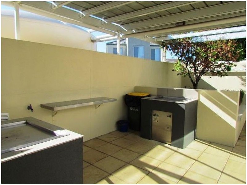 97 Sovereign Manors Crescent, Rowville VIC 3178