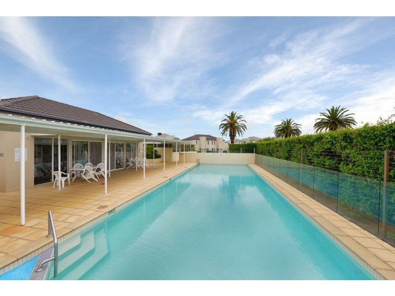 97 Sovereign Manors Crescent, Rowville VIC 3178